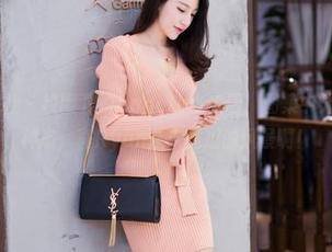 IMiss爱蜜社 – 校服下的Angela小热巴，图集中无圣光的俏皮神态，真Ryan从未见过的风景啊！