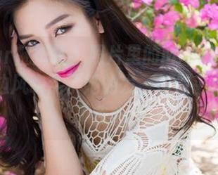 MiStar魅妍社 – 照片里的Mieko林美惠子：海边风吹乱了她的发，但似乎更像是乱了我心。