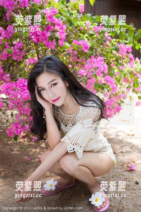 MiStar魅妍社-Mieko林美惠子 MiStar魅妍社 - 照片里的Mieko林美惠子:海边风吹乱了她的发,但似乎更像是乱了我心。