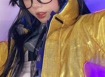 等不及要查看PoppaChan的黑白作品集分享，里面竟藏了些小心思