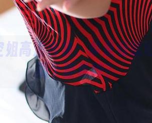 ROSI空姐高清合集：单是看就好像也要刷个登机牌？