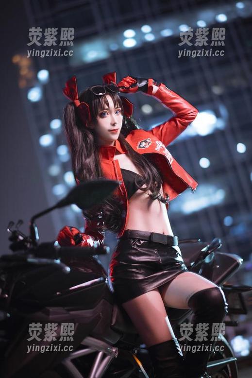 一幅幅高清图里，Sakiiii翎柒的死库水是怎样一场兼职？
