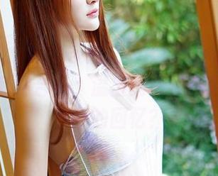 TGOD推女神 – 岑苑之barbiebaby和她的天台私房合集，溢出的青春气息，呼唤着我的回忆？