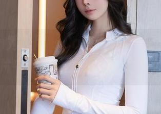 Xiuren秀人网 – Candy糖糖肉丝展示：图片中的小心思，你发现了么？