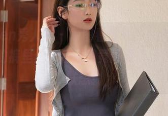 Xiuren秀人网 – 原图看过来，Lucky沈欢欣的裤里丝，脑海里竟闪现出无数花式联想！