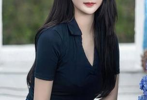 Xiuren秀人网 – Mila豆嘟嘟眼镜写真：我能好好聊一聊这副墨镜的事吗？