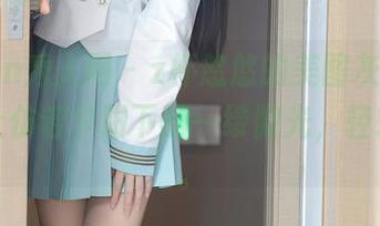 Xiuren秀人网 – z杯悠悠的美图灰丝，在壁纸上仿若夕阳下的一缕微光，轻轻晃动。