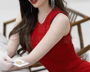 Xiuren秀人网 – 奶茶味的包子的户外写真，带你见识什么叫做“动感奶茶”！
