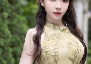 Xiuren秀人网 – 糖豆sisi亲身示范，这期图包里究竟藏了多少脑洞大开的运动动作更新？