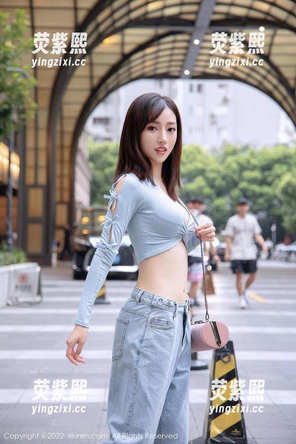 Xiuren秀人网-颖仪baby Xiuren秀人网 - 分享一下颖仪baby“灰丝”新姿势:穿上它,连风都忍不住多看两眼!