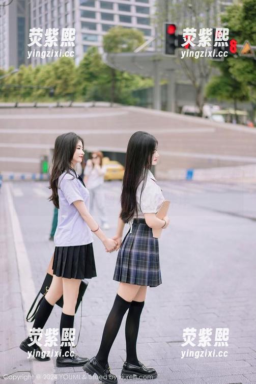 YouMi尤蜜荟 - 张思允Nice居家那点事：高清图册里的懒洋洋