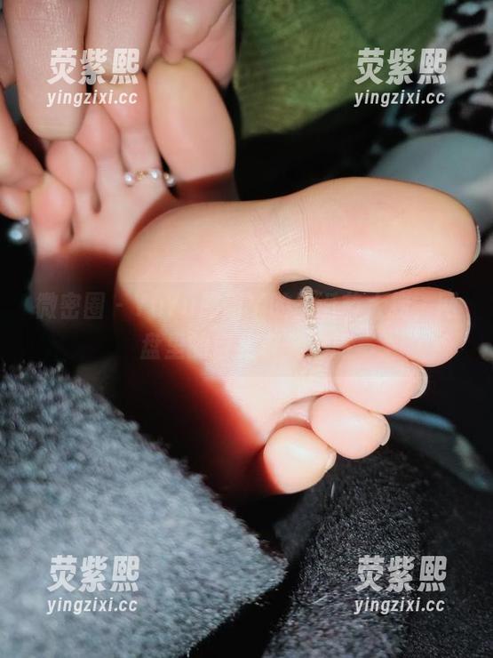 微密圈 - YuYu超甜丫的圣诞节大捞，网盘里的自我审美之旅