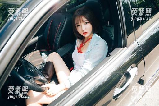 选择图包不如选yeeun孙乐乐：在[Loozy]恋物咖啡馆，你会迷失在角落里的小确幸！