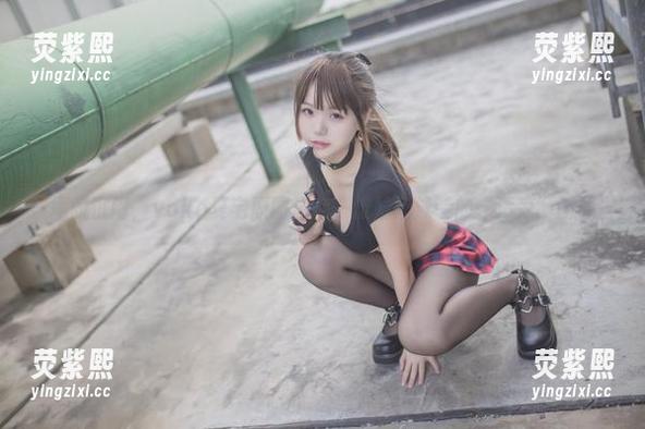 yoko夏宅 摆脱沉闷,yoko夏宅原图送你一波妹汤泳装的“清凉”画像