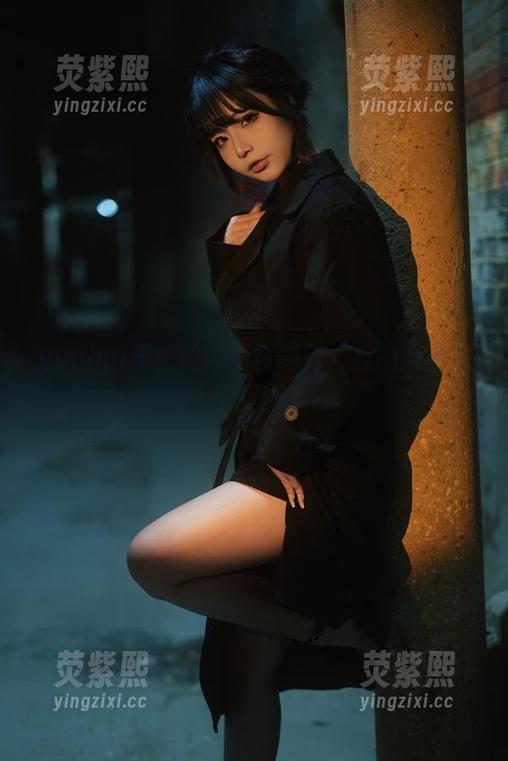 yuuhui玉汇的美图奇遇记：自拍照里的自我对话