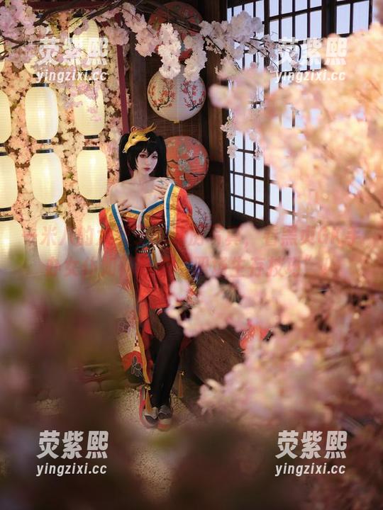 一米八的大梨子的私房写真，看黑贞GK手办女仆如何教你“职场生存技巧”！