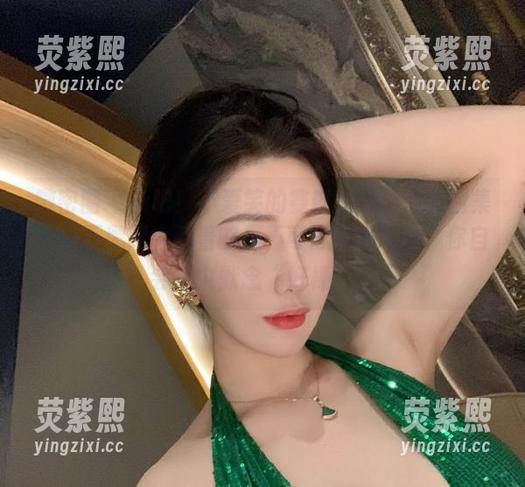 微密圈 - 新吧！不爱笑的赛琳又放出最新图集，钻石黑网中藏着略显不可思议的气息，你自会心中默念“好棒”！