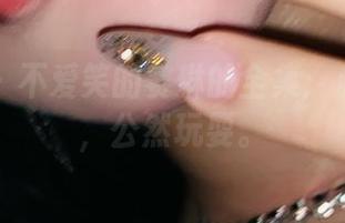 微密圈 – 不爱笑的赛琳的全集：私有浪漫，公然玩耍。