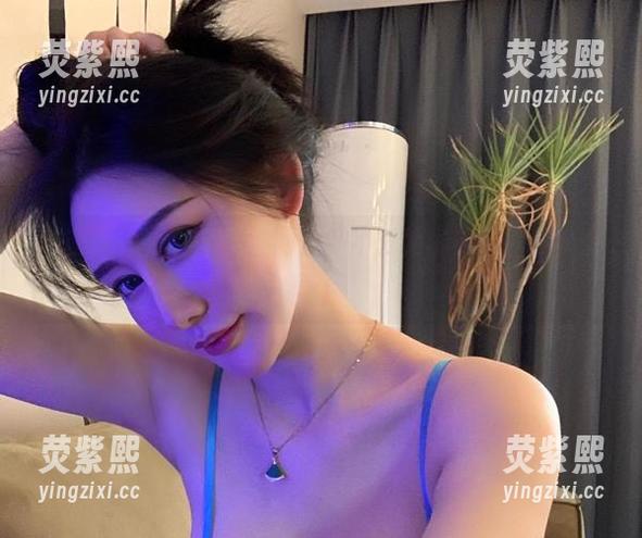 微密圈 - 带钻卡在渔网里？不爱笑的赛琳，你真会玩！