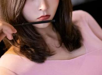 丽柜ligui – 雪儿足迹：美足写真全集，假装不被吸引，可是…