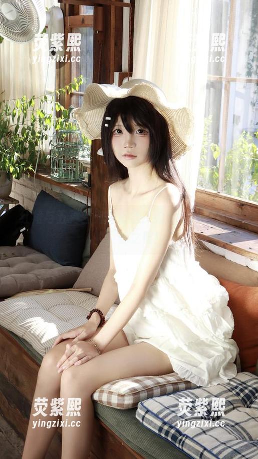 红裙与五更百鬼的组合，给你福利写真中的灵魂之舞！