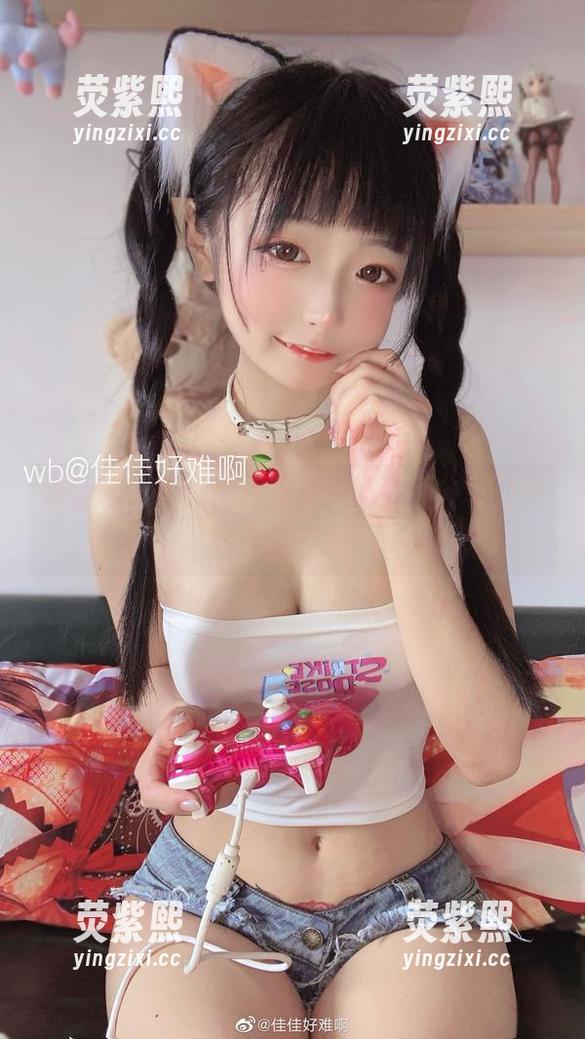佳佳好难啊的神社巫女作品，不分享对不起这身衣服！