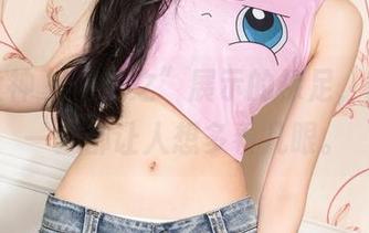 克拉女神 – “忆之”展示的裸足，图片每一处都让人想多看几眼。