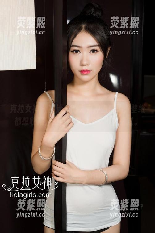 克拉女神 - 高清来的太有冲击感了，壁纸都想收藏，王睿的赤脚红尖不容错过。