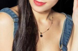 克拉女神 – 白裙下的舒彤，高清合集一出，直击内心的小绵羊。