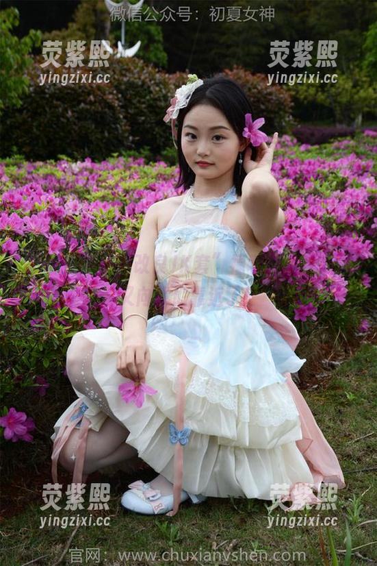 初夏女神 - “改良JK套”福利图集，双双又向我们靠近了！