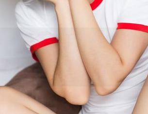 头条女神 – 图集在手，刘瑾希的‘厨娘’生活想象力全开，随便分享几张小菜！