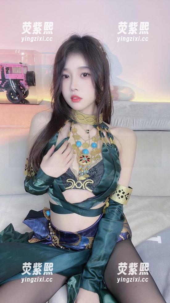 小小奶瓶儿的迦南写真，没有奶瓶也很美！