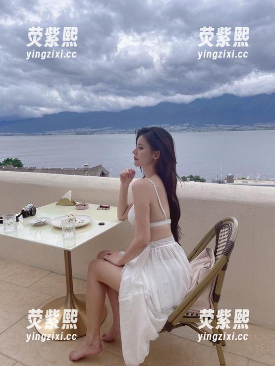 微密圈 - 就是阿朱啊的白裙疑惑——图库里的奇妙遐想，分享满满的爱。