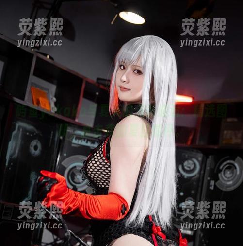 屿鱼yukako与夏天的美丽邂逅：精选图册，直击我的夏日情怀。