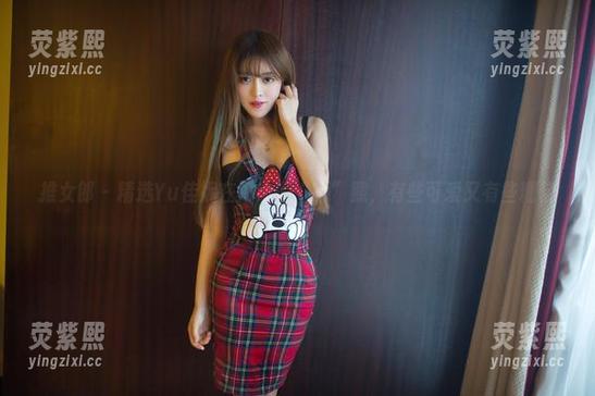 推女郎 - 精选Yu佳妮在海边的“晒”照，有些可爱又有些糟糕