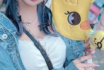 网盘空间不够？月城委员会的棉袜合集也是一种选择