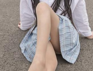 梦丝女神 – 看！玥玥穿越千年，竟然玩得比我还溜，古风少女就是她！
