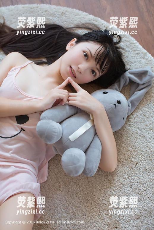 波萝社 - 打破规则：柳侑绮Sevenbaby扑克牌日记图册里的颠覆