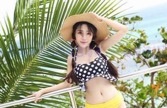 爱蜜社 – 推荐小热巴的黑色写真，一篇精选的沉默诗。