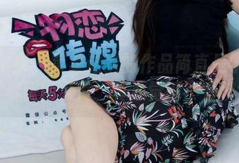 物恋传媒 – 菜菜这次的作品简直是学妹们的年度美图大赏，真心觉得不看就亏！