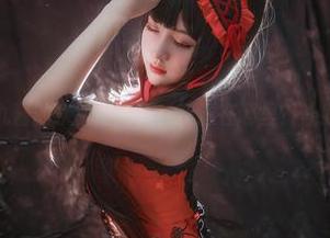 好奇猫九酱的水手服写真，资源在哪里？让我想想…