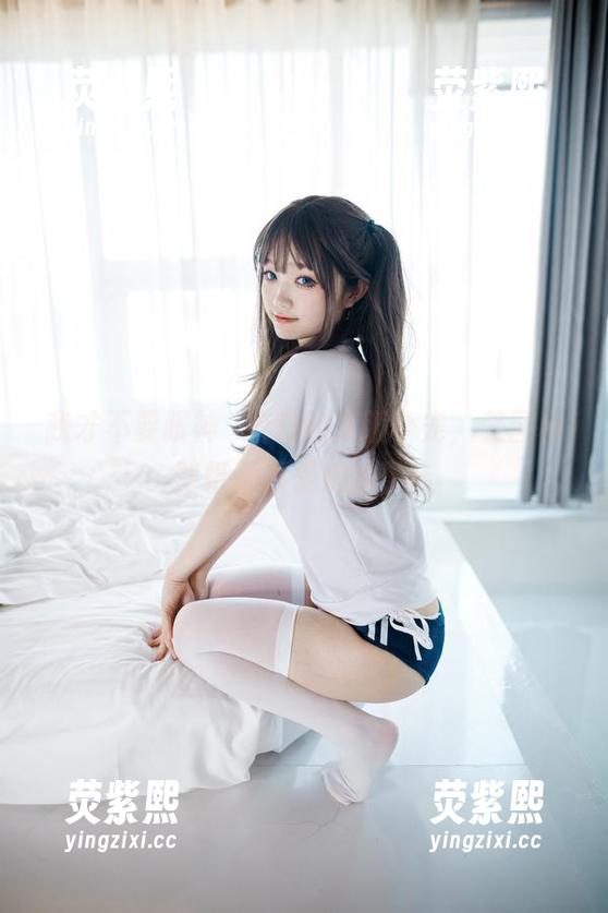 我才不要跟神沢永莉的礼服争宠，美图和壁纸都得是她的事！