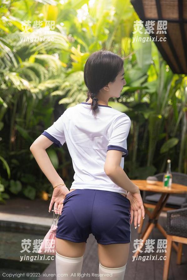 秀人网 - 在网盘里偷偷藏起凌希儿的高跟鞋写真，大家绝不能抢我这一份特权哦！