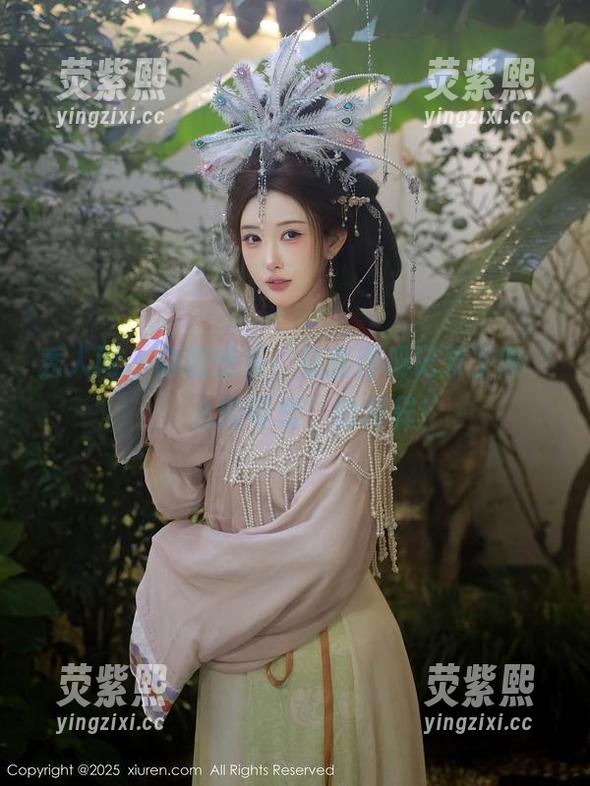秀人网 - 睁眼惊呆，最新图册记录了叫‘婠婠么的可爱’的模样！