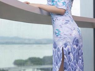 秀人网 – 当绮梦Cherish遇上圣诞，毫无预警的写真风暴袭来