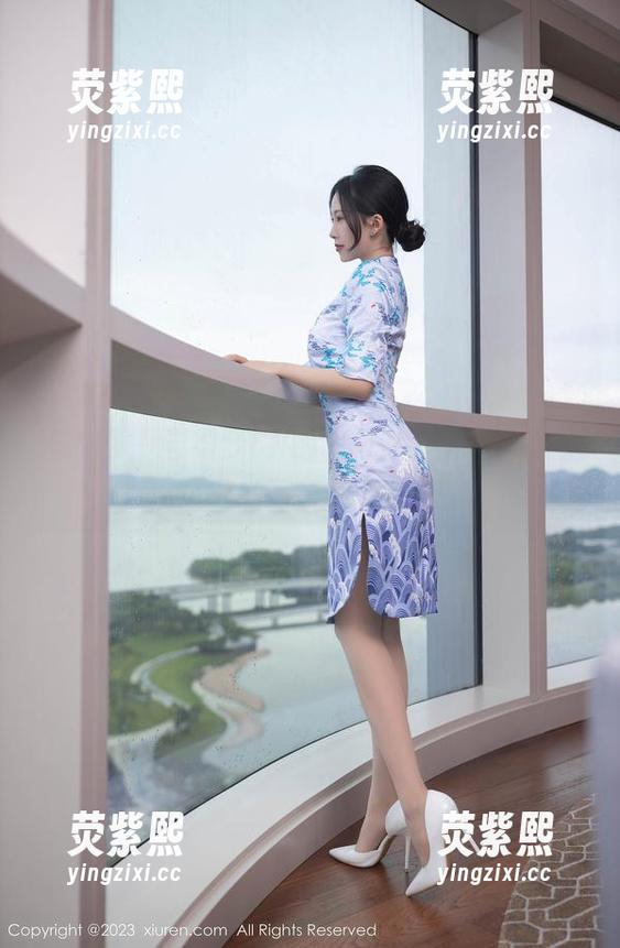 秀人网 - 当绮梦Cherish遇上圣诞，毫无预警的写真风暴袭来