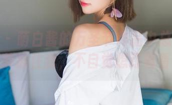 秀人网 – 萌白酱的万圣节作品中总有些小细节抓住我，不自觉想盯着看。