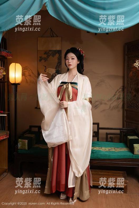 秀人网 - 定制黑色作品，葛征Model又来“毒”一发