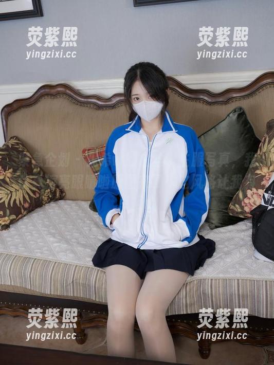 紧急企划 - 见希w的白丝学生服写真，我认真擦亮眼睛啦原图来了！这风格让我有点担心
