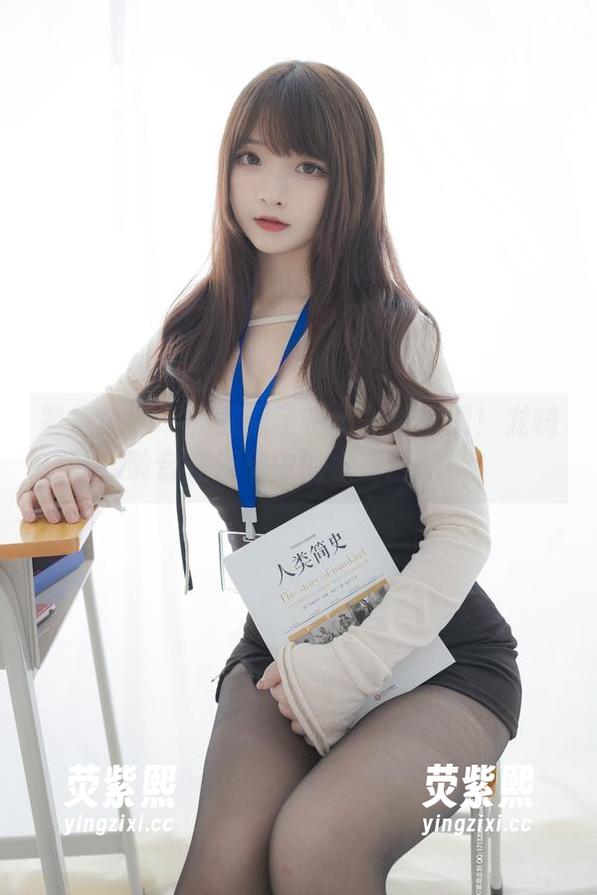 紧急企划 - 我找到了一组免费套图！龙崎聆音在浴室中的水花四溅！